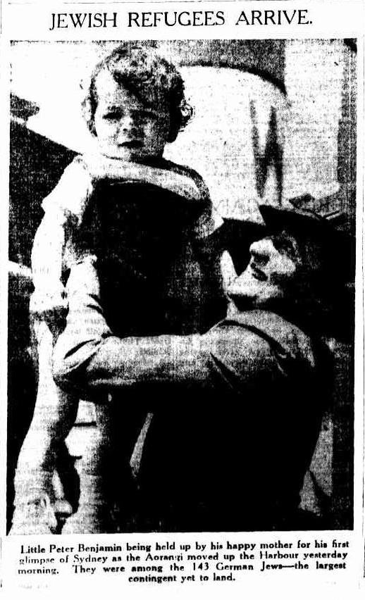 JEWISH REFUGEES ARRIVE